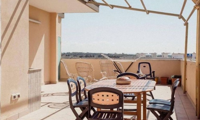 Province of Lecce Apartamento | Piso en planta alta con vistas al mar en Gallipoli