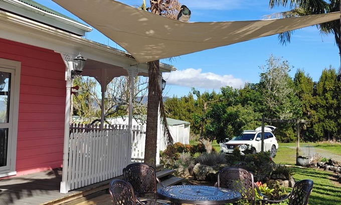 Maungatapere Casa | Top Hill House