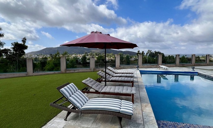 Fletcher Hills Casa | Top hills, luxury, Sunset View, 4 BR, Pool/Spa