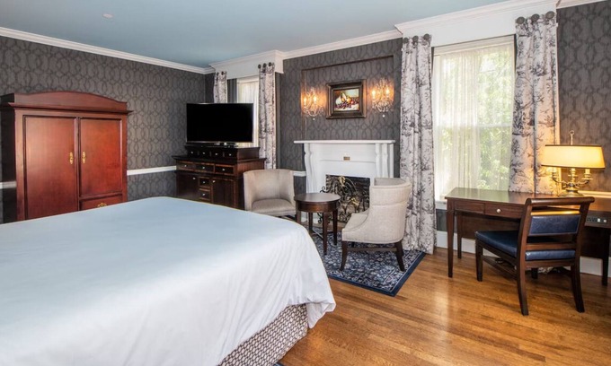 Historic District Hotel | Top Location! Accommodation Close to Annapolis Historic Sites!