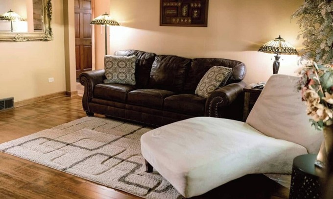 Lake Geneva Condominio | Top location, no cleaning fee, everthings close G