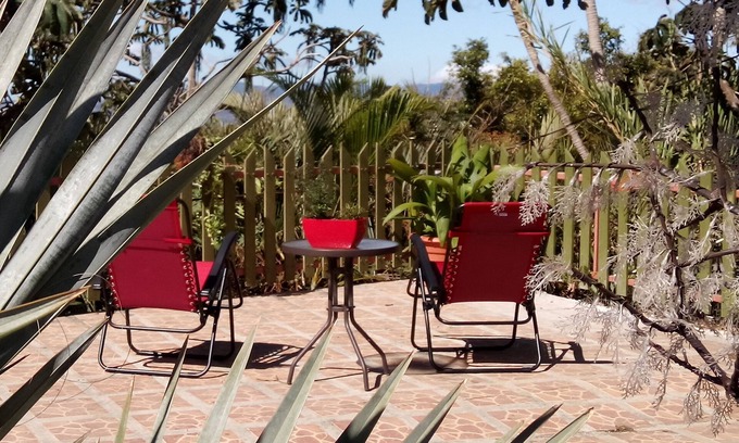 San Isidro de Grecia Apartamento | Top of the Mountain, new American owned Gated modern Lodge