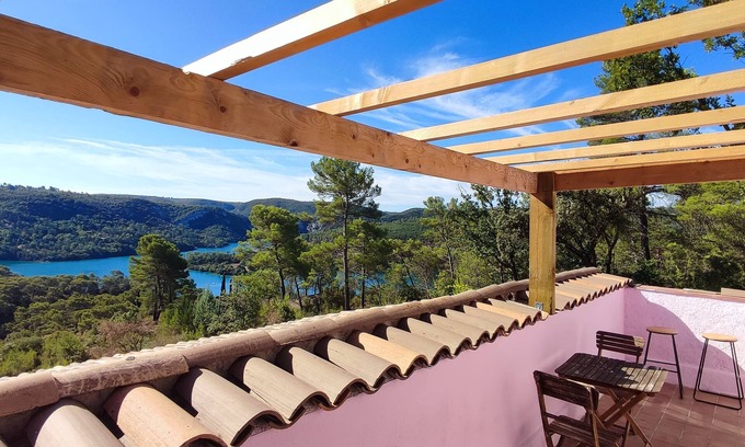 Esparron-de-Verdon Casa | Top of the range villa with magnificent lake view