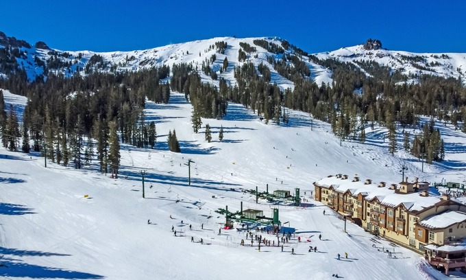 Kirkwood Condominio | Top of the Tower with Panoramic Kirkwood Mountain View