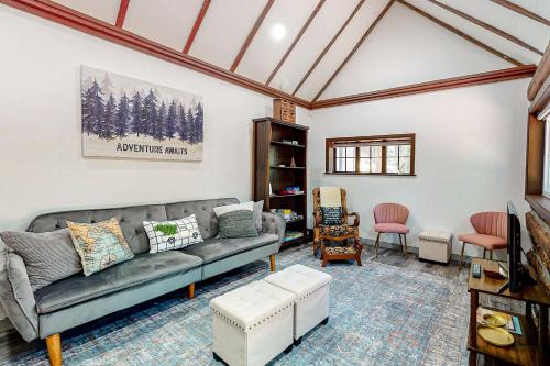 Crestline Casa | Top Town Retreat