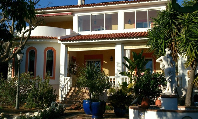 Monte Raposo Apartamento | Apartamento bien cuidado en casa de campo nuevo en el alquiler.