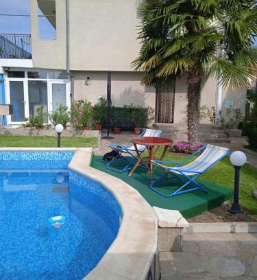 Chernomorets Casa | Topalovi Guest House