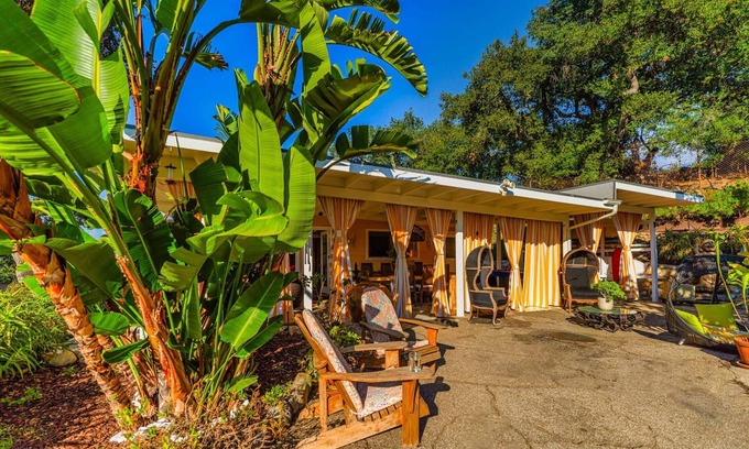 Topanga Casa | Topanga Dreaming 3 Bedroom House with Sauna Jacuzzi and Views