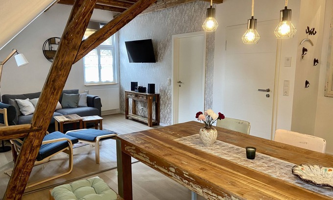 Mainz-Bingen Apartamento | Topp Gedämmte Dachgeschosswohnung, Komfortabel u. Gemütlich