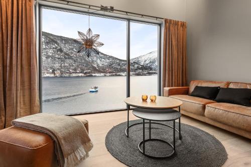 Sogndal Apartamento | Toppleilighet på bryggen i Sogndal med fantastisk utsikt