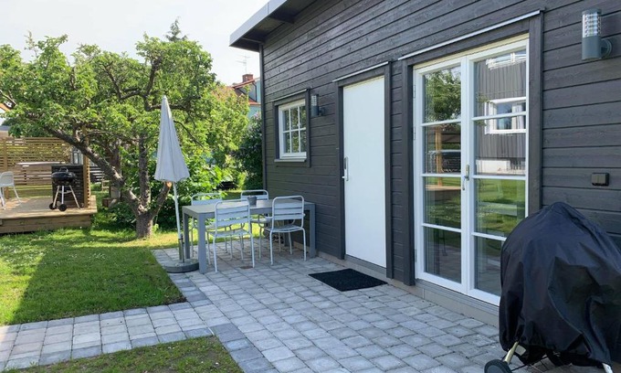 Kalmar Casa | Toppmodernt litet hus nära Kalmar slott och havet