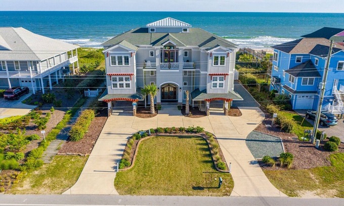 North Topsail Beach Casa | Topsail Manor - NUEVAS ESPECIALES - ¡Casa de 8 camas frente al mar, perfecta para grupos grandes y bodas!