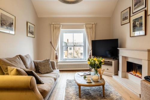 Moreton-in-Marsh Casa | Topside