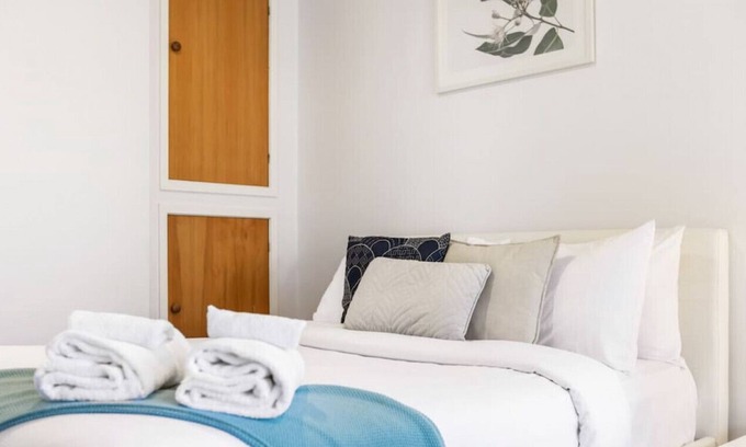 Torbay Apartamento | Torbay 1BR Bolthole - WiFi | Seaviews