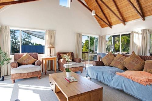 Torbay Casa | Torbay Sun Drenched Villa near Local Beaches