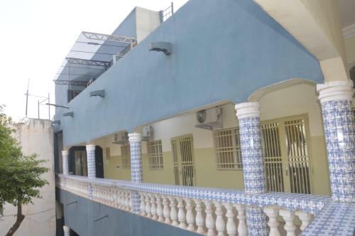 Mali Apartamento | Torobali IMMO Studio 7- Modern & Bright- Central Bamako - WIFI & Solar Power