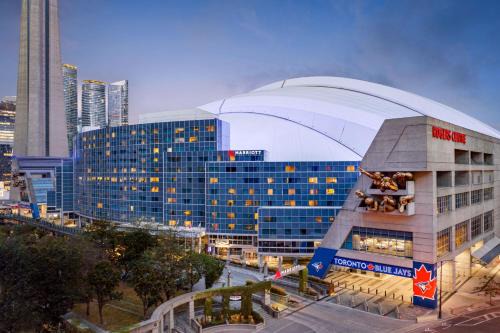 Toronto Entertainment District Hotel | Toronto Marriott City Centre Hotel