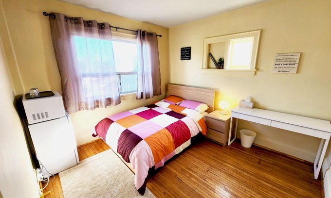 Oakwood Village Casa | TORONTO Midtown Spot 3