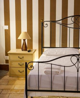 Toritto Cama Y Desayuno | Torre dell'Orologio B&B