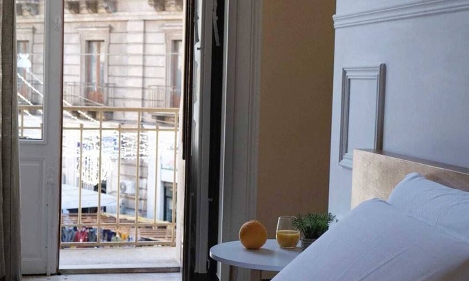 Catania City Centre Cama Y Desayuno | Toscano Palace Luxury Rooms Catania