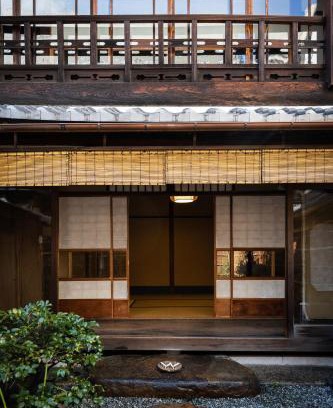 Karasuma Hotel | Toshiharu Ryokan