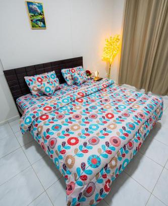 Mussafah Apartamento | tourist homes abudhabi for family and couple baith al jannah LLC