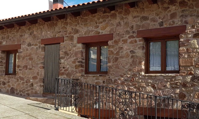 Zorraquín Cabaña | Casa turística adaptada minusválidos. Grupos entre 12/14 personas.