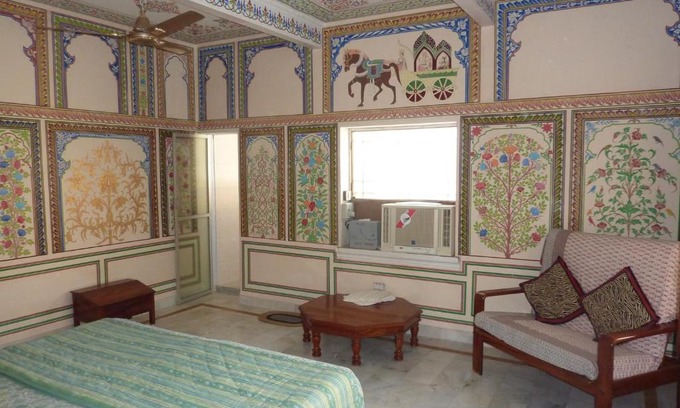 Nawalgarh Casa | Tourist Pension