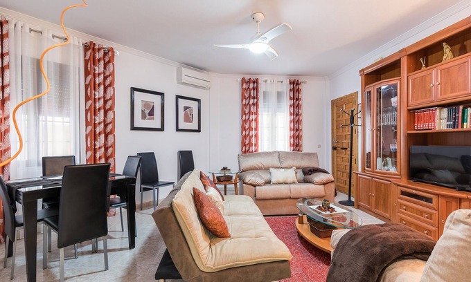Toledo Apartamento | Amplio apartamento y fácil accesibilidad para 6 personas | TURISToledo: TOPACIO
