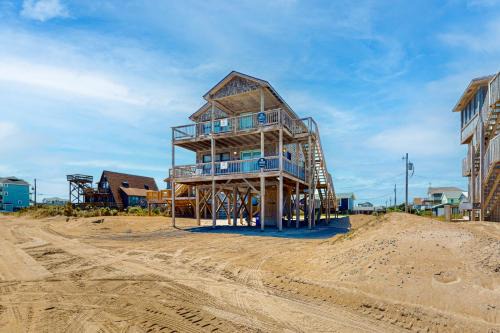 Buxton Casa | Tower Bottom #9B-B