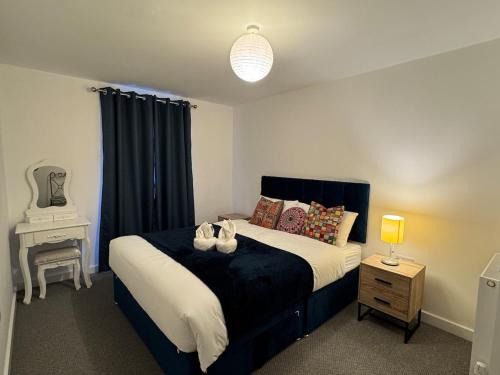 Huntingdon Apartamento | town centre 3, 1st floor, king bed entire flat