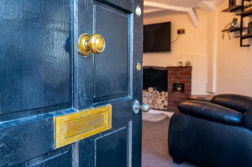 Shrewsbury Casa | Town Centre Cottage 3 Bedroom inc Parking (1 car)