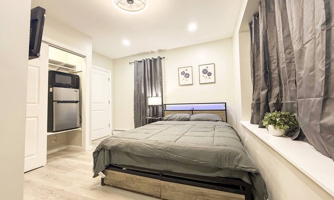 Newton Apartamento | Town & Country Andover Studio Unit