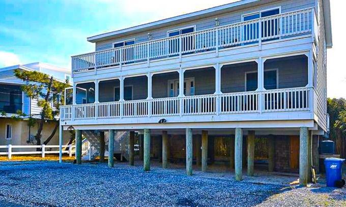 South Bethany Casa | Town of South Bethany Home with Washer and Dryer, Free WiFi - Close to Beach