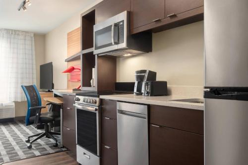 Janesville Hotel | TownePlace Suites by Marriott Janesville