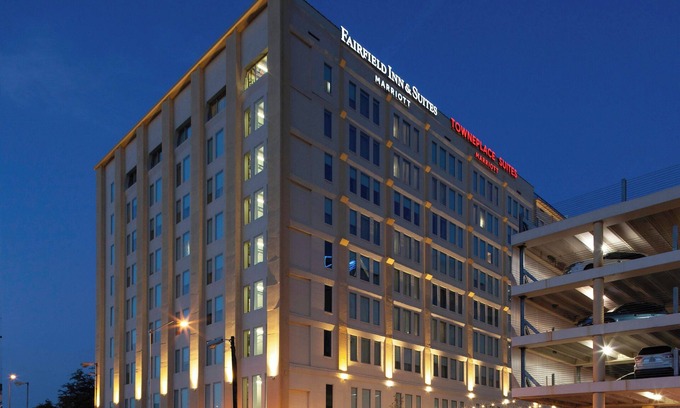 Downtown Dallas Hotel | TownePlace Suites by Marriott Dallas Downtown