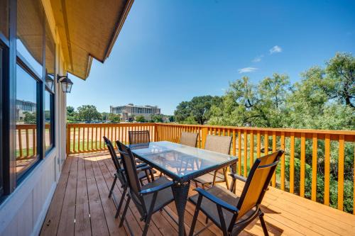 Horseshoe Bay Casa | Townhome Near Lake LBJ with Deck and Patio!
