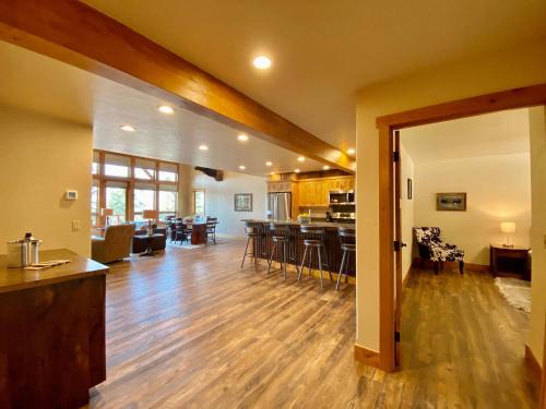 Bigfork Casa | Townhome next to Clubhouse in Exclusive Eagle Bend - The Glacier