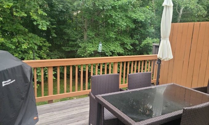 Pasadena Casa | Townhouse centrally located between Annapolis and Baltimore