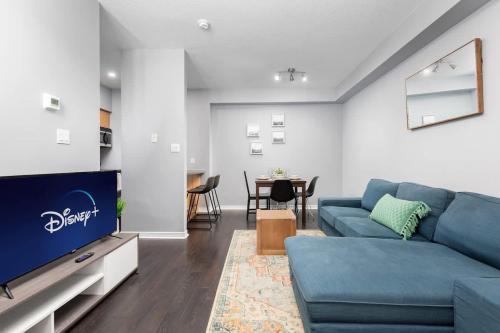 King West Village Apartamento | Townhouse Condo Loft for 4 - 2 Beds