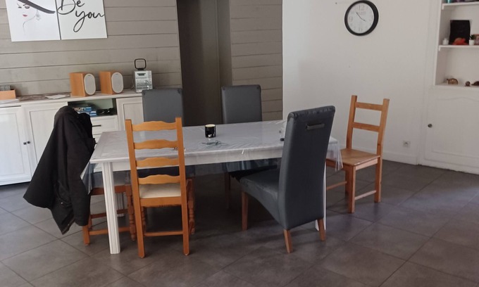 Port-Brillet Casa | townhouse for rent