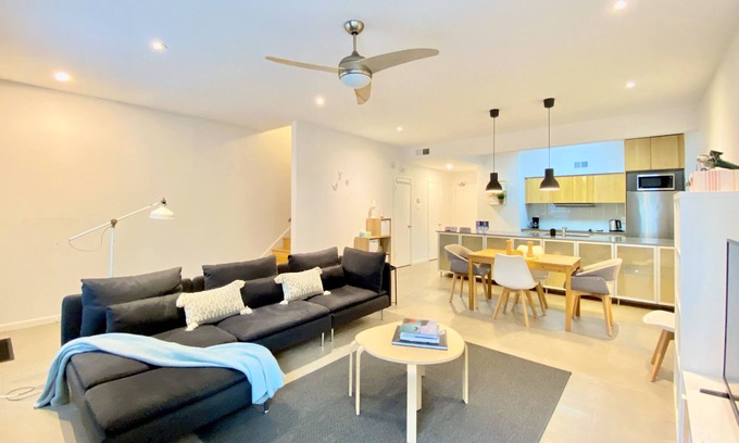 Sharpstown Casa | Townhouse in the heart of Westchase district
