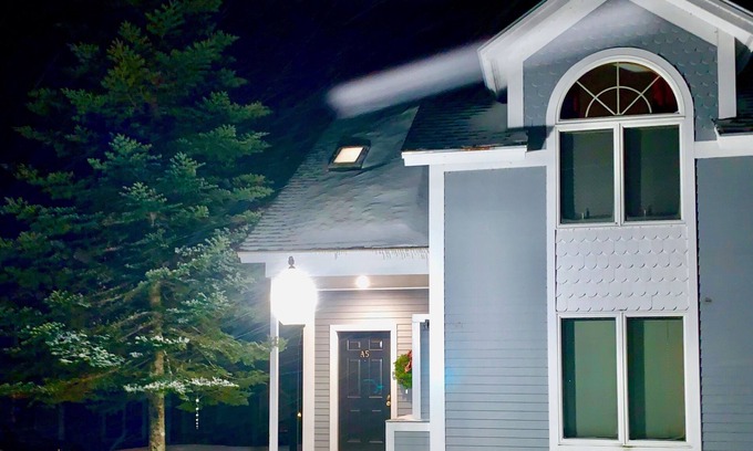 North Troy Condominio | Casa adosada en Jay Mountain - 1 milla hasta Jay Peak Resort - TRILLLIUM WOODS