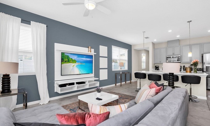 Indian Wells Casa | Townhouse w/ Hot Tub Near Disney | Sleeps 12