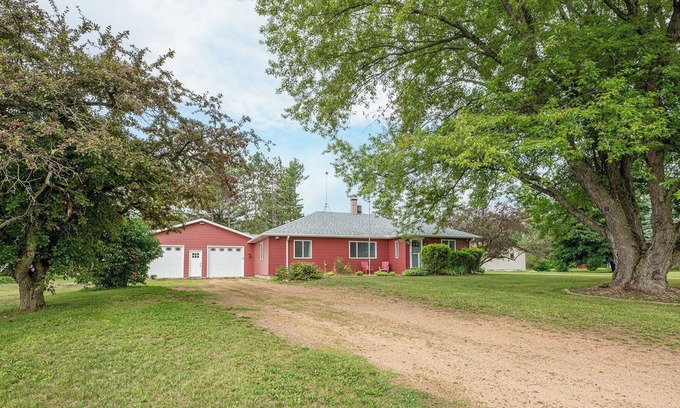 Townsend Cabina | Townsend Trailhead - Dog Friendly!