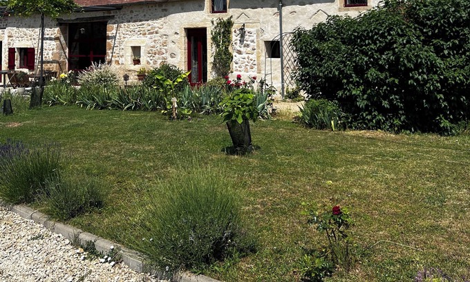 Saint-Pierre-les-Etieux Casa | Très Belle Longère au Calme Absolu