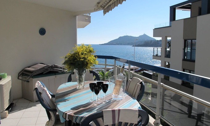 Agay Apartamento | Très beau 2 pièces climatisé, tout équipé avec vue mer et garage