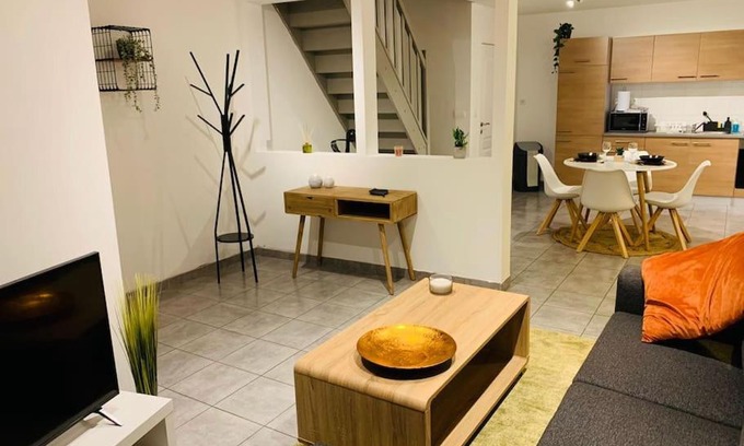 Mons Apartamento | Très belle maison d’hôte de 2 chambres à Obourg