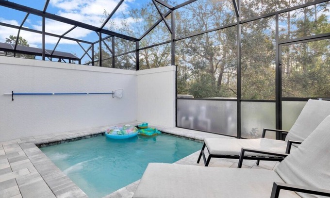 Woodridge Casa | TR17226 – Stylish 4-Bedroom home with Private Pool & Club Access near Disney
