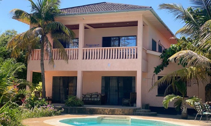 Diani Beach Cabina | Tradewinds Lodge